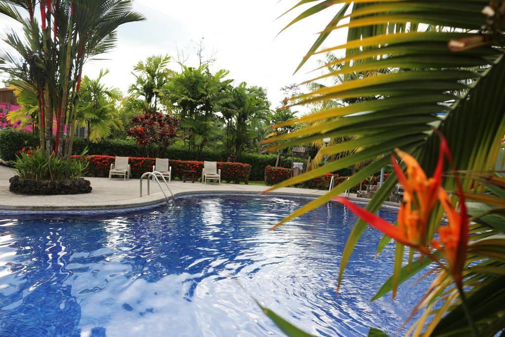 Hotel Villas Vilma La Fortuna Exterior photo